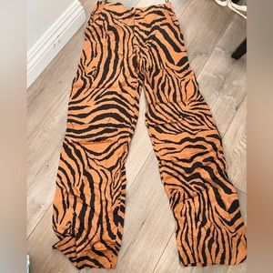 ZARA HIGH-WAISTED SATIN PANTS ZEBRA PRINT
